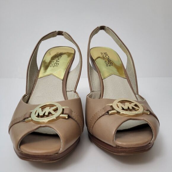 MICHAEL KORS Rochelle Heels 8 Peep Toe Tan Leather Gold MK Wedge Slingback - Picture 3 of 9